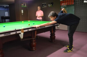 Od lewej: Mukesh Aswani, Jędrzej Janicki