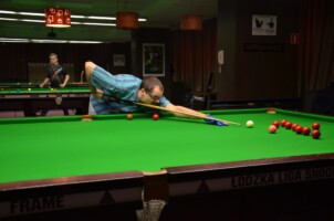 Przy stole: Daniel Król