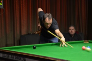 Przy stole: Maciej Pawłowski