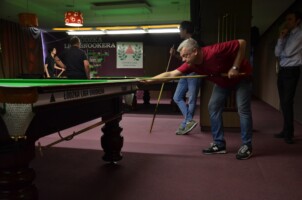 Przy stole: Jacek Czarciński