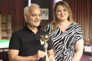 Od lewej: Mukesh Aswani, Aneta Krauze (Managerka klubu Frame)
