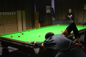 Przy stole: Daniel Król